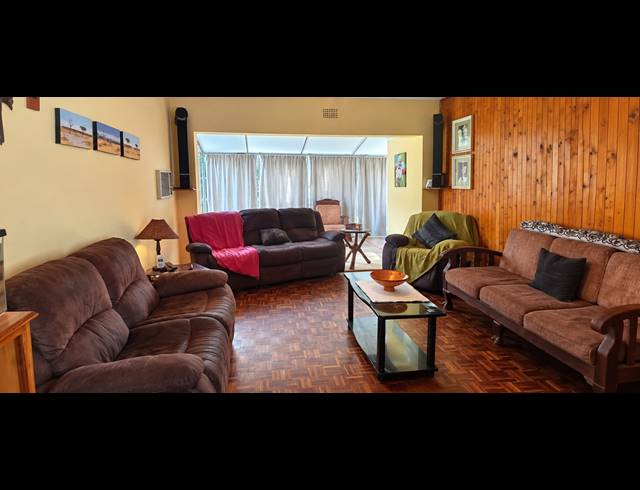3 BEDROOM HOUSE FOR SALE IN ROTHDENE